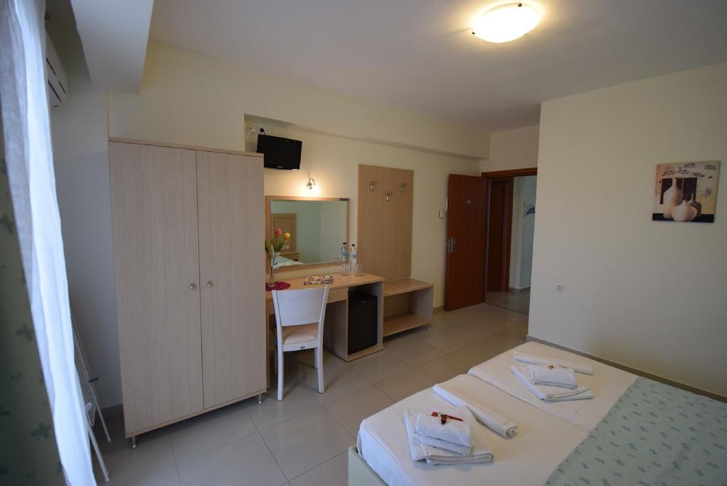 Rainbow Resort Paralía Extérieur photo