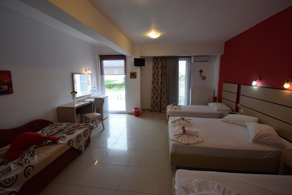 Rainbow Resort Paralía Extérieur photo
