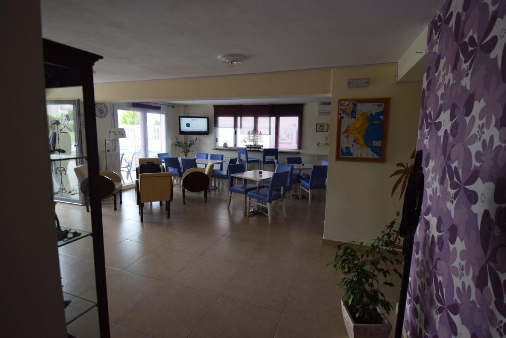 Rainbow Resort Paralía Extérieur photo